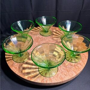 🟢 STUNNING Set of 6 Vintage 1930s Federal Uranium Glass Dessert Coupes 🟢